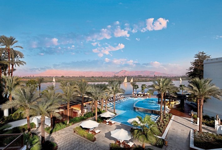 Hilton Luxor Resort & Spa