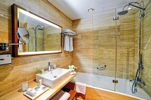 NH Collection Madrid Palacio de Tepa - Wohnbeispiel Doppelzimmer Deluxe (Zimmercodierung DD1)