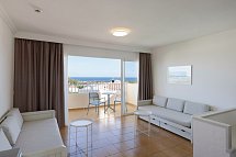 AluaSun Mediterráneo - Wohnbeispiel Appartement 1 Schlafzimmer Meerblick (Zimmercodierung ABM)