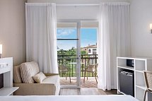 Sol Falcó Menorca - Wohnbeispiel Doppelzimmer Sol Gartenblick (Zimmercodierungen DB1 & DB2)