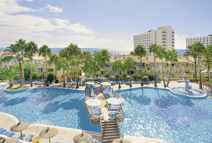 Royal Son Bou Family Club