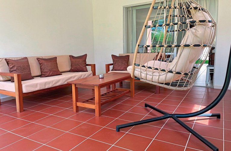Bahari Beach Hotel