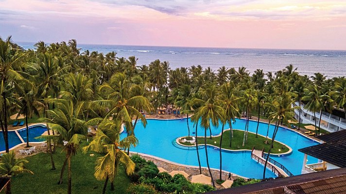 Prideinn Flamingo Beach Resort & Spa