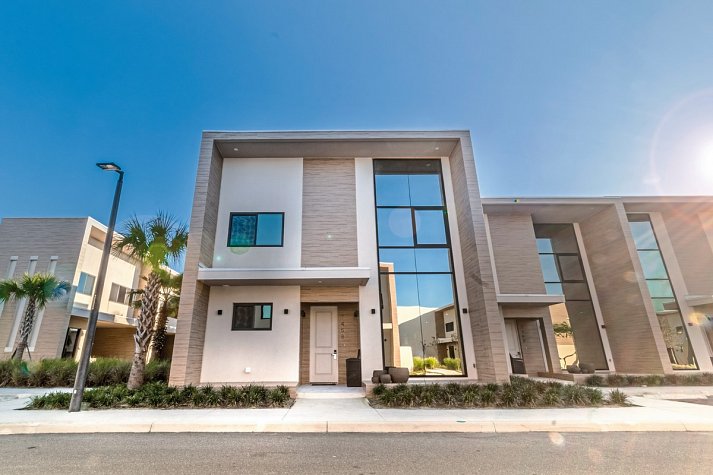Magic Village Views Apartments Kissimmee
