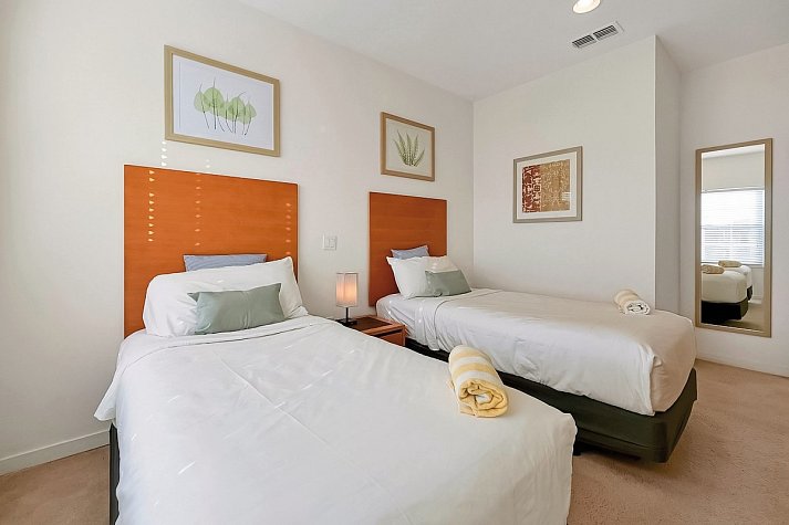 Regal Oaks Resort Vacation Townhomes Apartments - Wohnbeispiel Standard Townhome 3 Bedrooms Hot Tub (Zimmercodierung HB2)