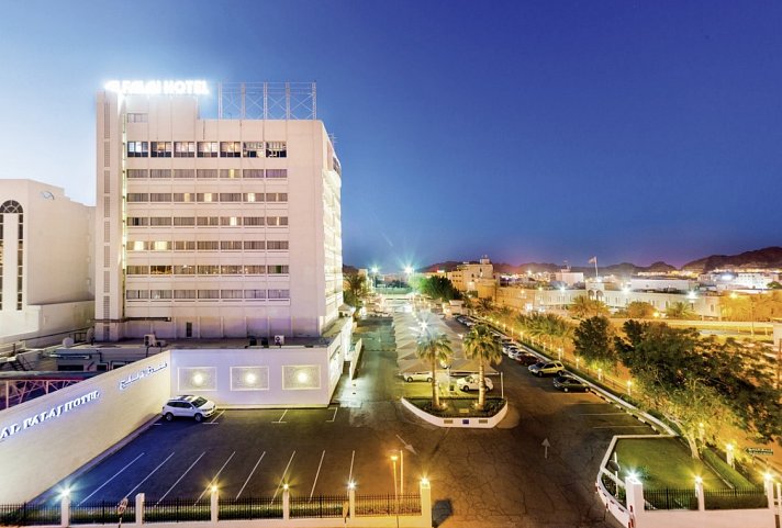 Al Falaj Hotel