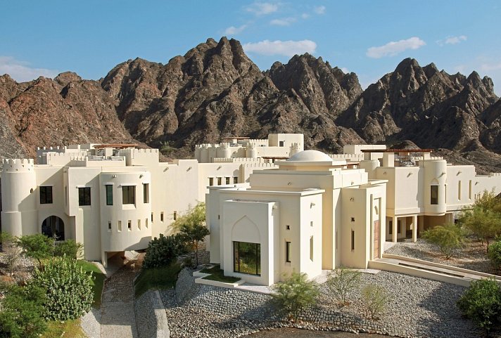 Al Bustan Palace, a Ritz-Carlton Hotel