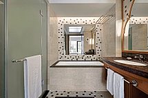 Hilton Muscat Al Bandar - Beispiel Bad Deluxe (Zimmercodierung UD1)