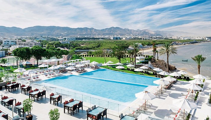 Crowne Plaza Muscat