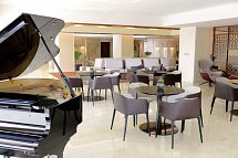 Crowne Plaza Muscat - Club Lounge