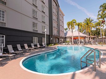 La Quinta Inn & Suites Miami Airport West