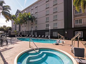 La Quinta Inn & Suites Miami Airport West