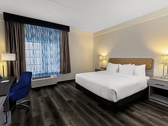 La Quinta Inn & Suites Miami Airport West