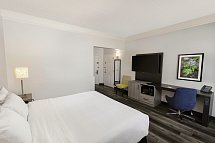 La Quinta Inn & Suites Miami Airport West