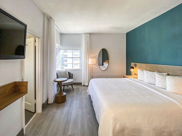 Marseilles Hotel