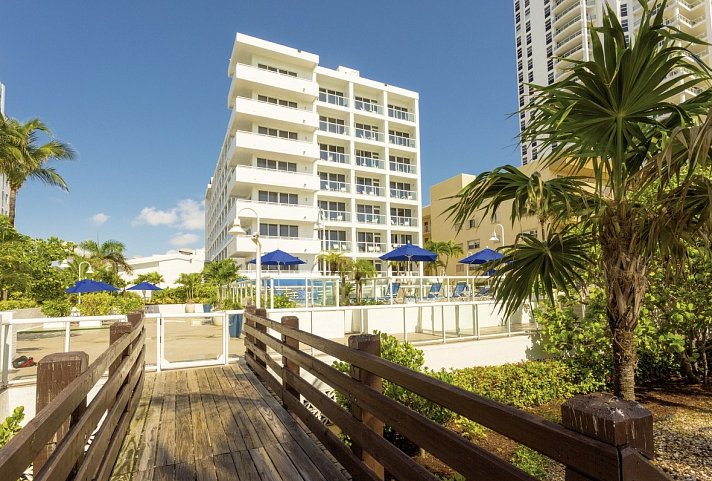 Best Western Plus Atlantic Beach Resort