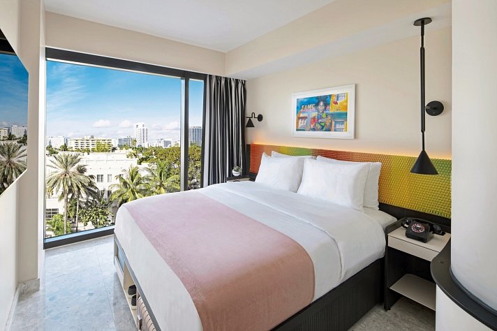 Moxy South Beach