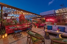 Moxy South Beach
