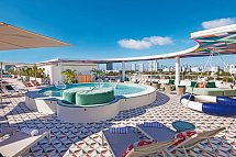 Moxy South Beach