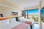 Moxy South Beach