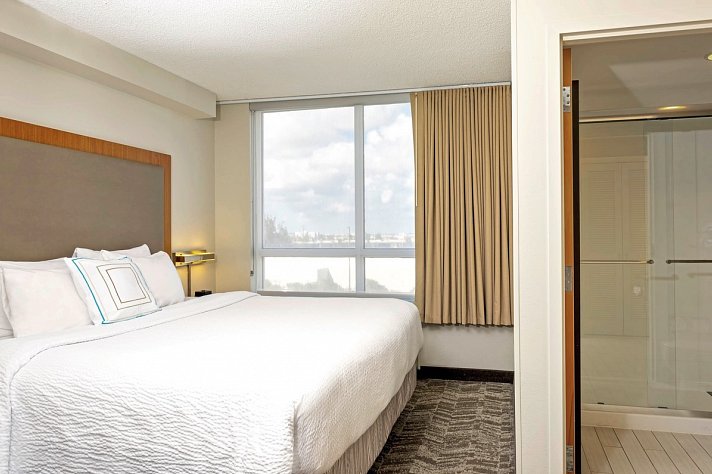 Springhill Suites Miami Airport South Blue Lagoon