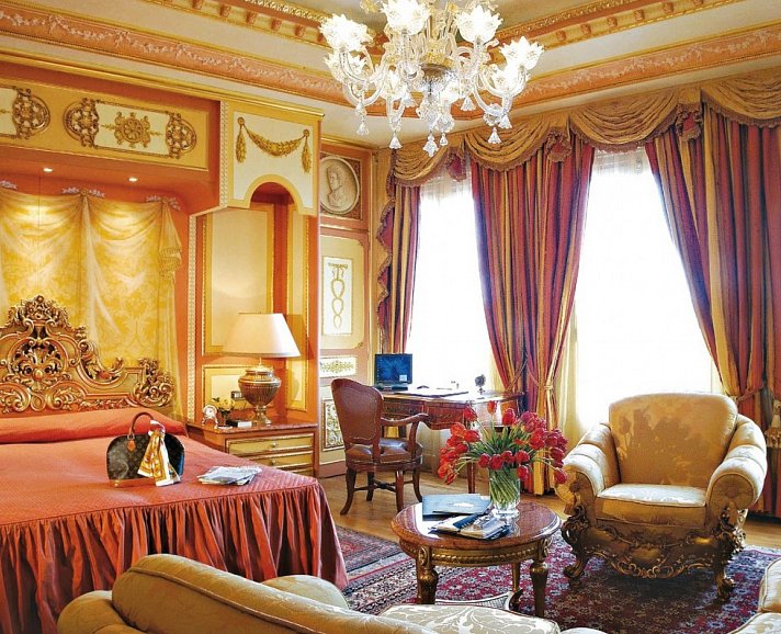 Regina Palace