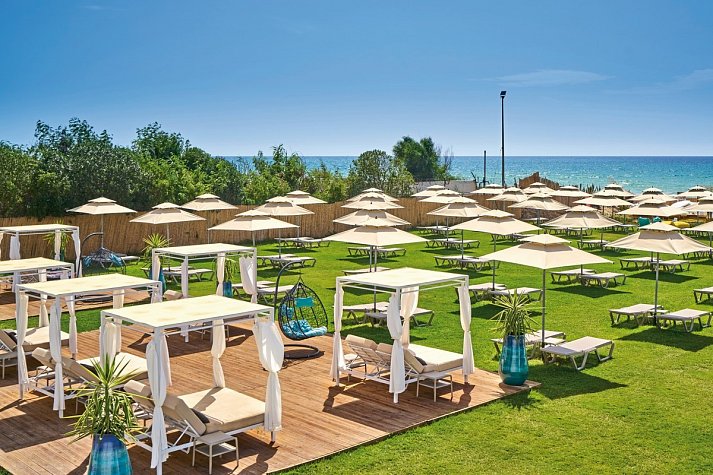 Nozha Beach & Spa