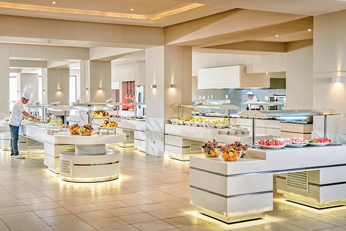 Nozha Beach & Spa