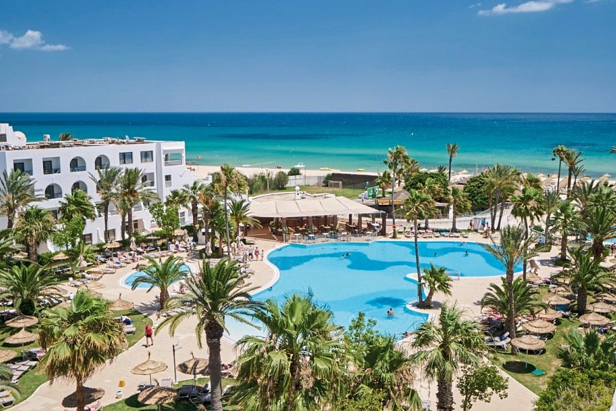 Nozha Beach & Spa