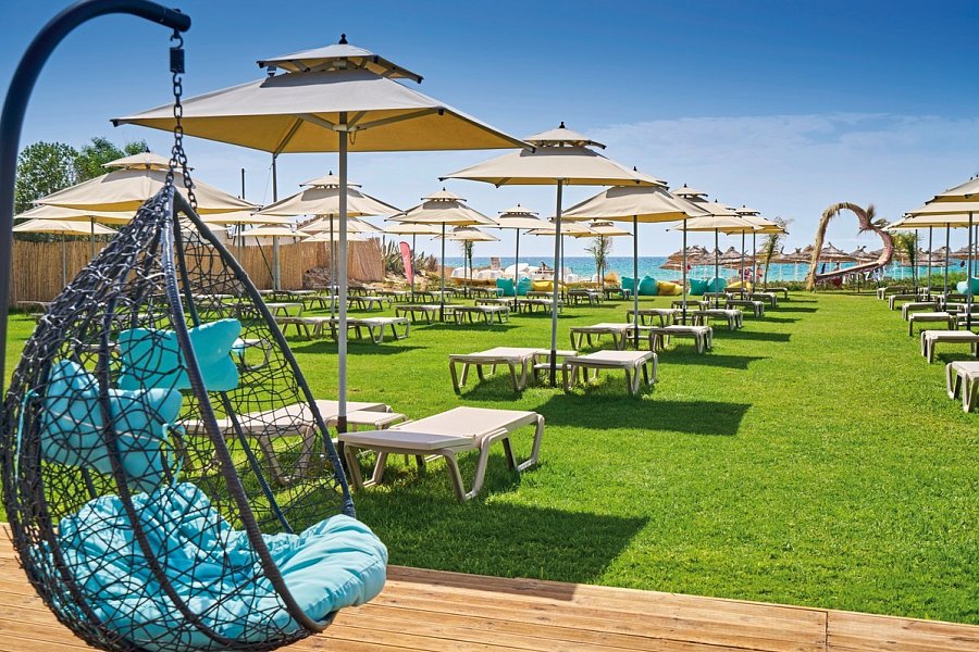 Nozha Beach & Spa