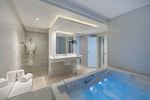 Royal Azur Thalassa