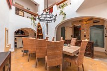 Chapel 5 Boutique Suites