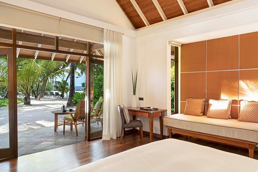 Niva Kurumba Maldives - Wohnbeispiel Deluxe Bungalow (Zimmercodierungen BD1 & BD7)