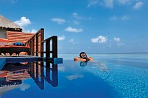 Niva Velassaru Maldives - Beispiel Pool Water Villa (Zimmercodierung VX2)