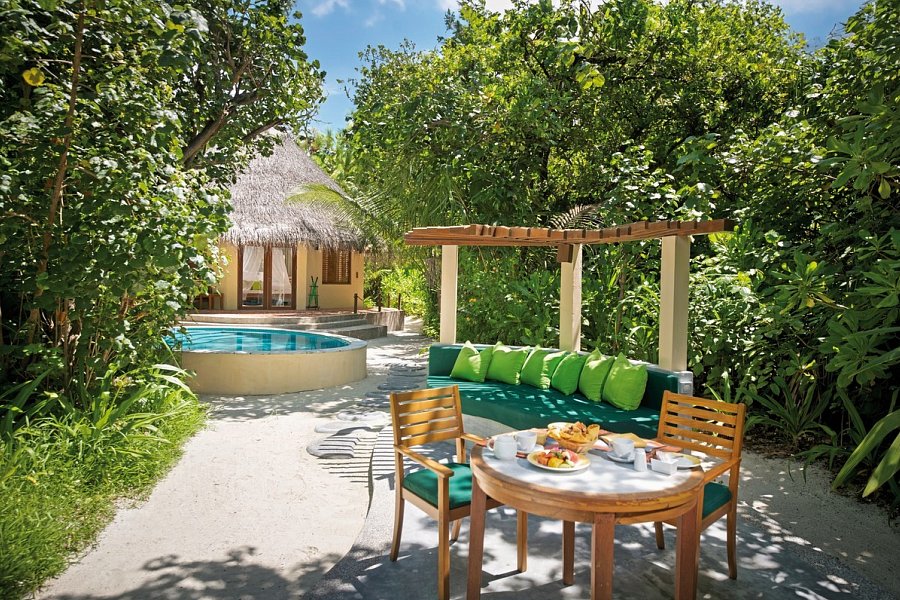 Coco Palm Dhuni Kolhu - Wohnbeispiel Deluxe Pool Villa (Zimmercodierungen VD2 & VD8)