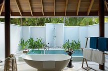 Dusit Thani Maldives - Beispiel Bad Beach Pool Villa (Zimmercodierungen VB2, VB8, VB3 & VB9)