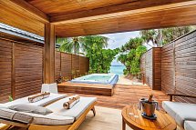 Lily Beach Resort & Spa - Wohnbeispiel Beach Suite with Jacuzzi (Zimmercodierung WB2)