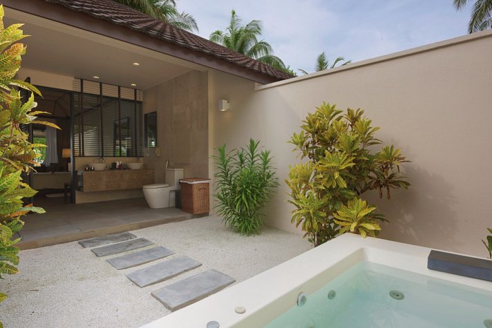 Lily Beach Resort & Spa