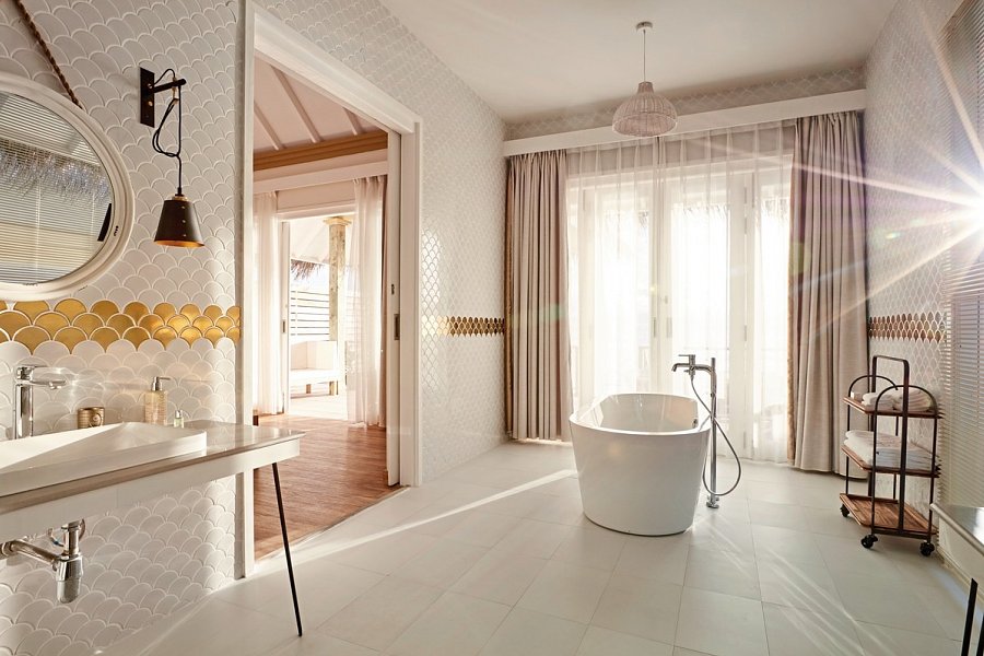 Sun Siyam Iru Veli - Beispiel Bad Ocean Villa with Pool (Zimmercodierungen VX1 & VV3)