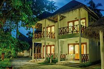 Fihalhohi Maldives - Wohnbeispiel Deluxe Beach und Deluxe Sky (Zimmercodierungen UD1 & UD2)