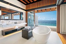 The Westin Maldives Miriandhoo Resort - Beispiel Bad Overwater Villa Pool (Zimmercodierung VX2)
