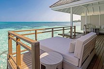LUX* South Ari Atoll, Maldives - Beispiel Terrasse Water Villa (Zimmercodierung VX1)
