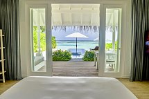 LUX* South Ari Atoll, Maldives - Wohnbeispiel Beachfront Infinity Pool Villa (Zimmercodierungen VB4 & VV4)