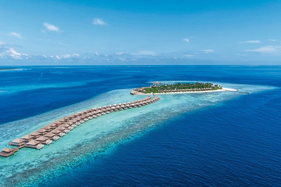 Hurawalhi Island Resort