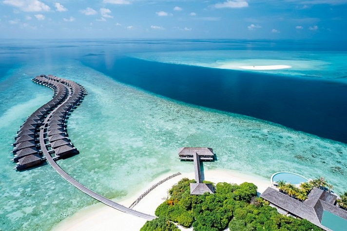 Hurawalhi Island Resort