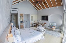Malahini Kuda Bandos - Wohnbeispiel Sunrise Beach Pool Villa (Zimmercodierungen VB1 & VB7)