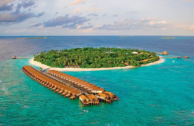 Reethi Faru Resort