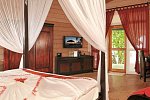 Komandoo Island Resort & Spa