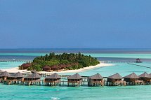 Komandoo Island Resort & Spa