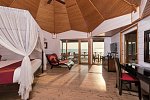 Komandoo Island Resort & Spa